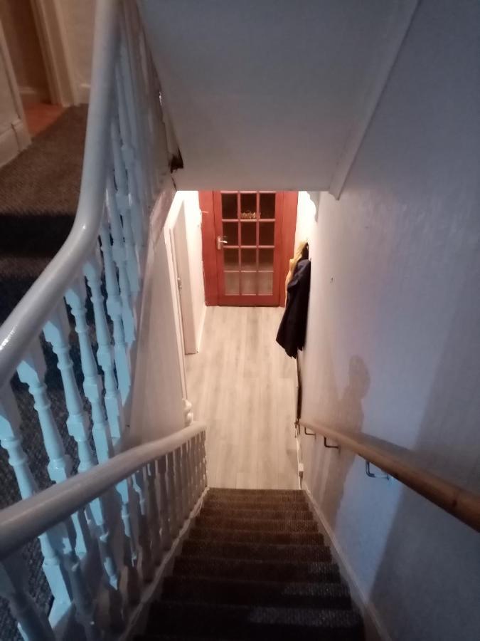 East Belfast Rooms Available Long Or Short Term Accommodation Bilik gambar